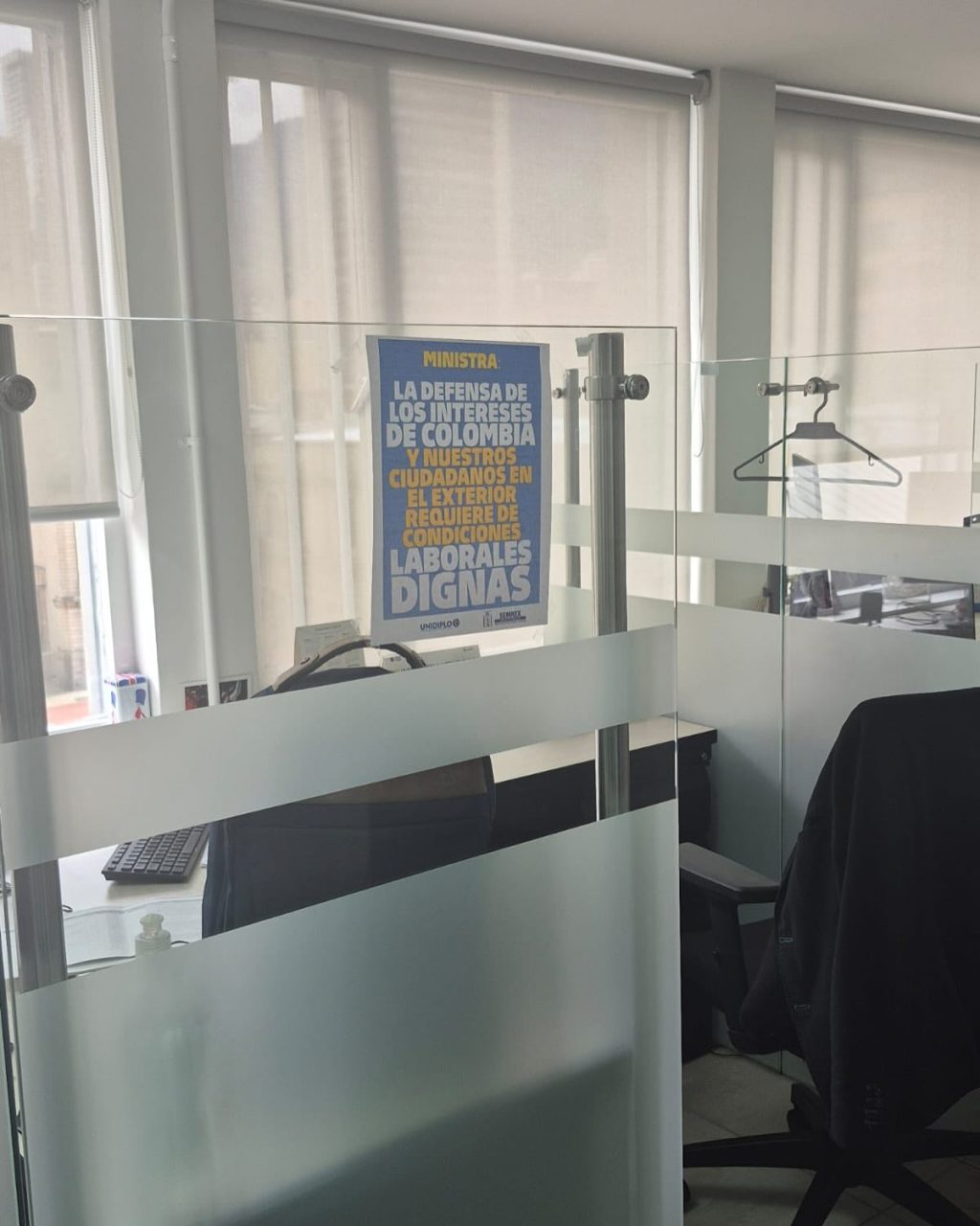Instagram post from semrexcomunica. This post is in position 12.